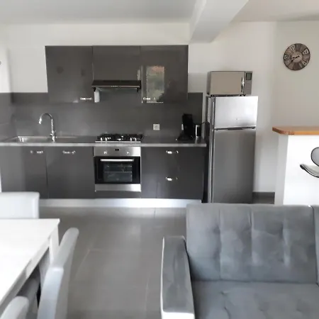 F3 Vue Et Montagne Apartman *